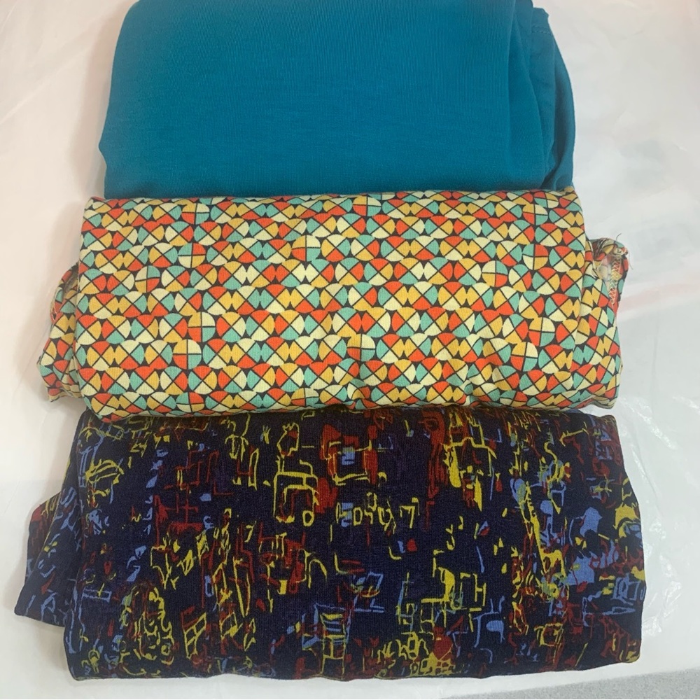 LulaRoe Bundle Of Three Casual Short Sleeve Blouses Tunic Top Size Small.